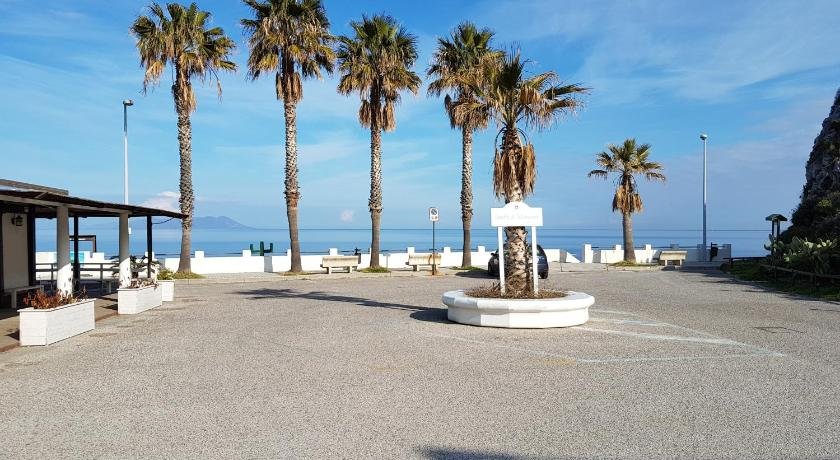 Mongiove Mare Holiday