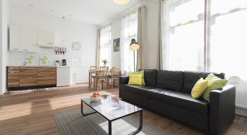 Studio Apartment Niemetzstr 51