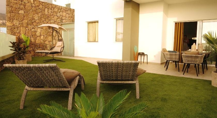 Deluxe 2 bedrooms with chillout terrace