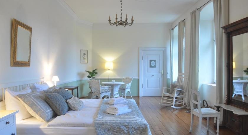 Gartenzimmer im Schloss Neuhausen