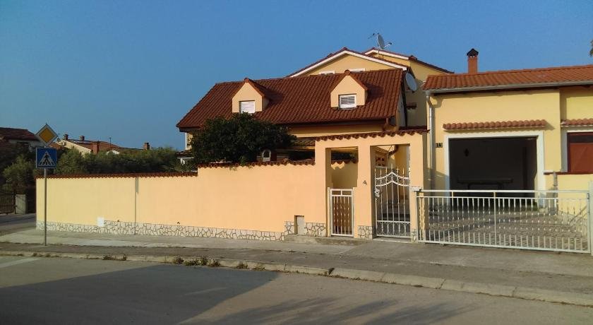 Holiday Home Mala kuca
