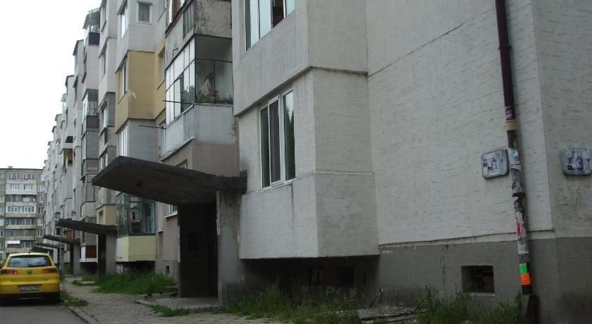 Kamigs Apartment