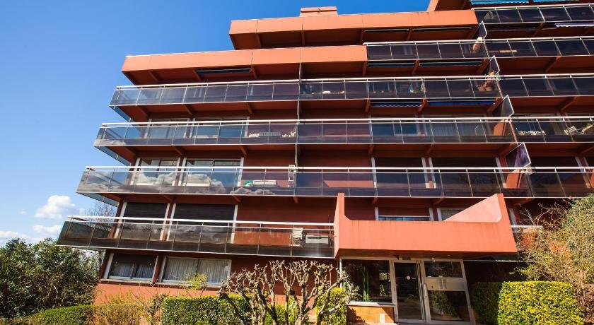 GuestReady - Large Apartment with Swimming Pool Sea View