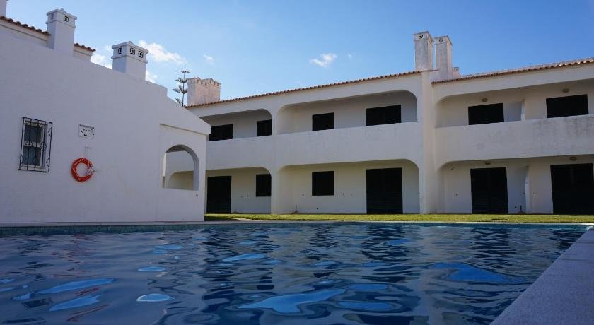 Modern Pool Apartment Vilamoura
