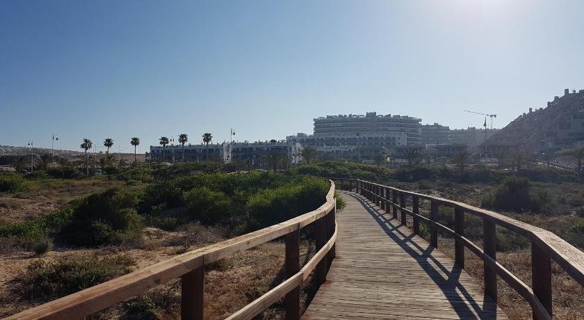 Romero Apartments-Arenales Del Sol