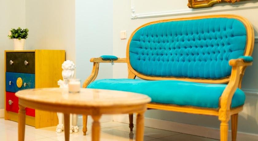 The Super Central Stylish Studio
