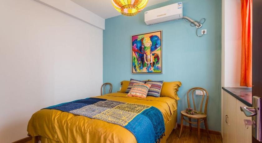 Wuhan Hongshan Shopping Mall Locals Apartment 00126200