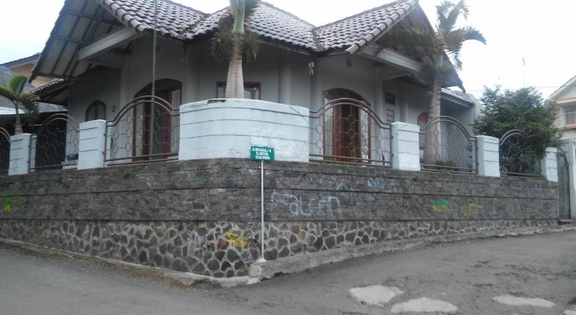 Rumah Prisma