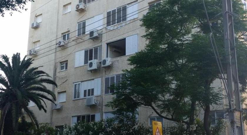 Herzliya Center Apartments