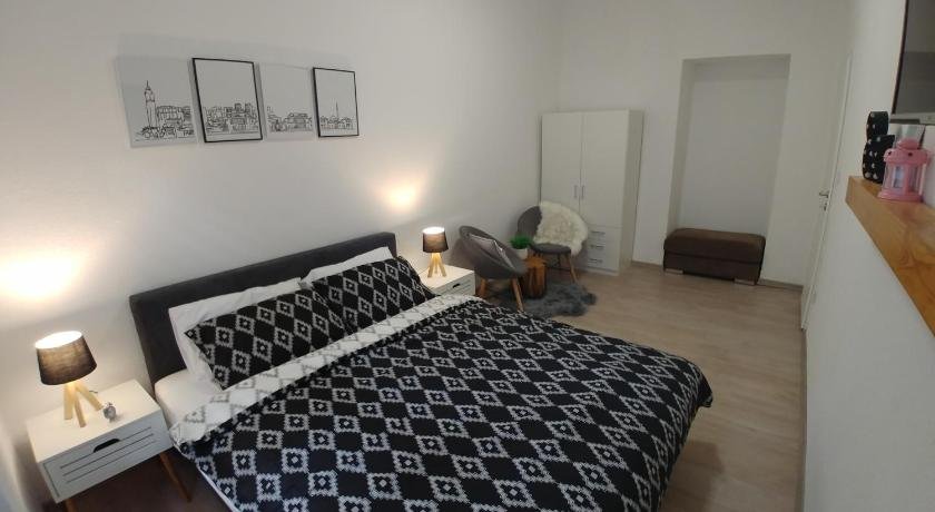Apartments Sari
