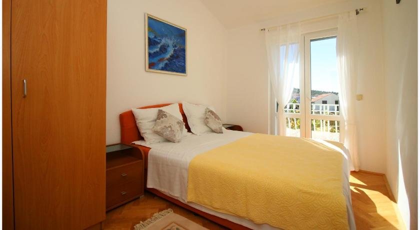 Apartment Katarina Primosten