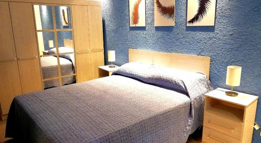 Altos de Chacabuco Planta Alta Apartamento temporario amoblado premium con cochera gratis