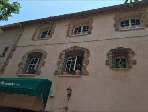 Tourtour - Village dans le ciel