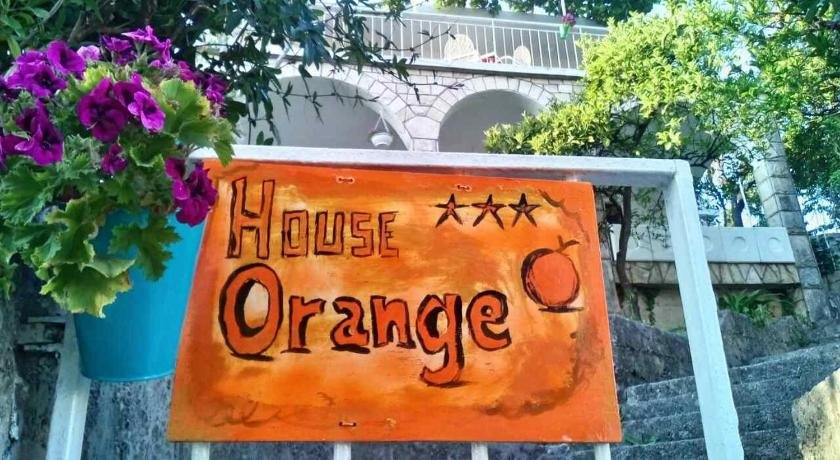 House Orange Apartments