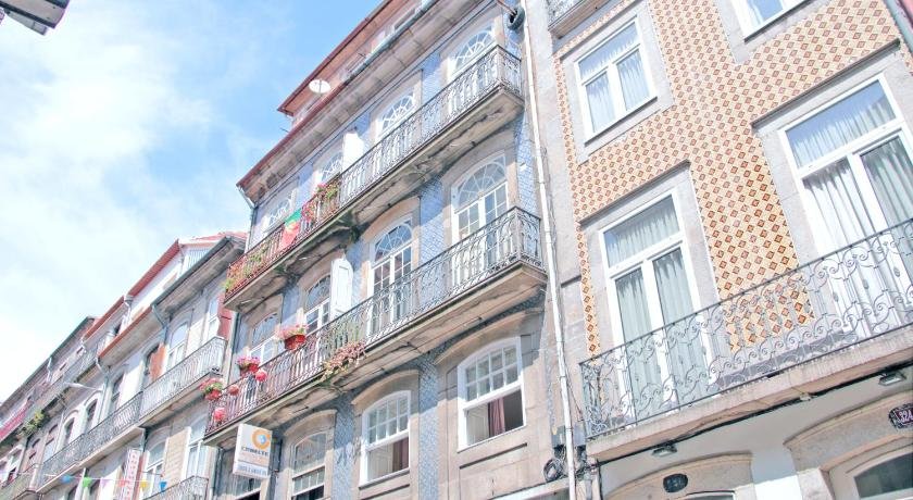 Calacatta Housing