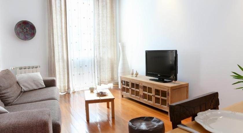 Quiet And Comfort Apartment With Balcony 7 By Lisbonne Collection