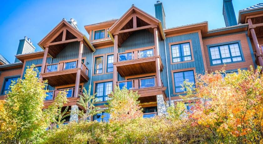 Luxurious Equinoxe Ski-in/Ski-out