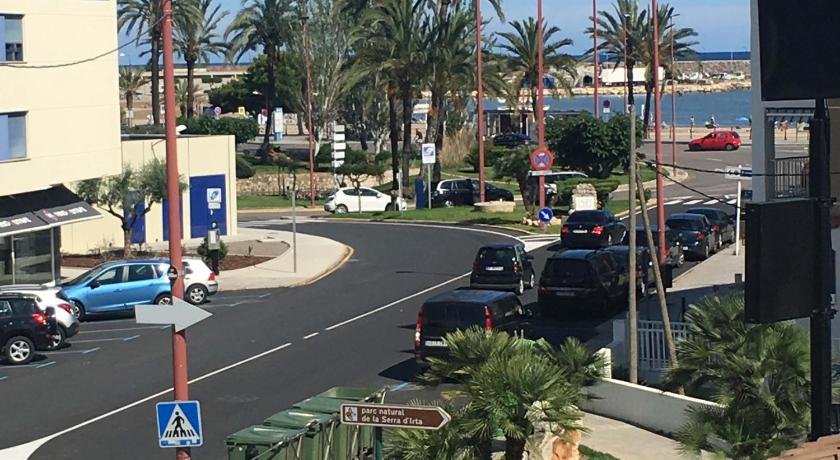 Apartamentos Maruja Roig 1