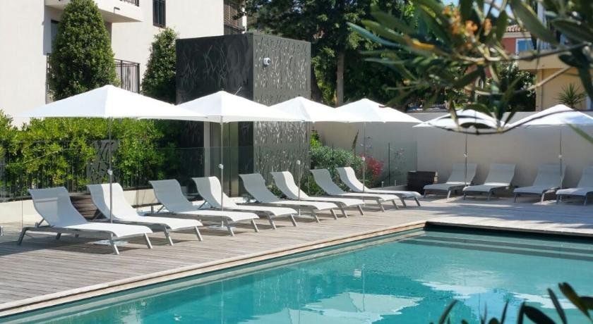 Tropezienne Deluxe Apartment