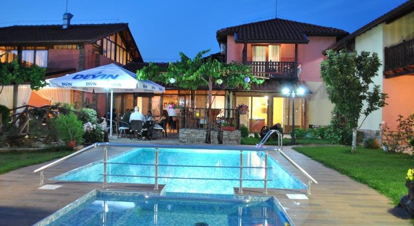 Family hotel Complex Gradina