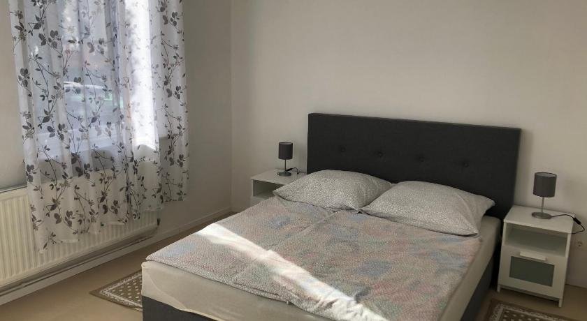 Apartment in EG Schaupenstiel
