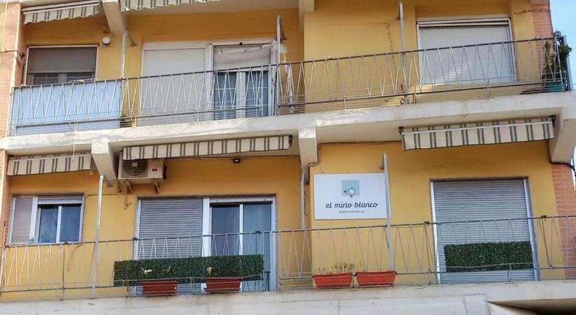 Apartment with 3 bedrooms in Villena with wonderful city view balcony and WiFi 65 km from the beach