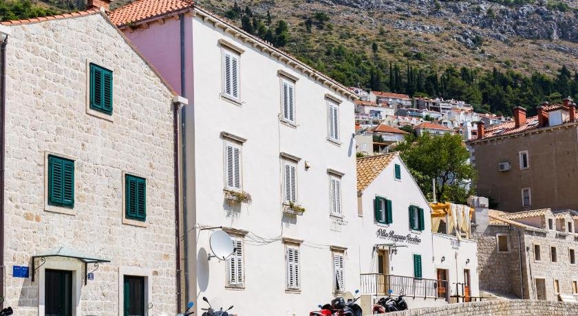 Fora Apartments