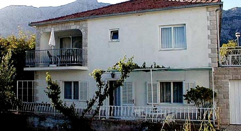 Apartments Petra Orebic