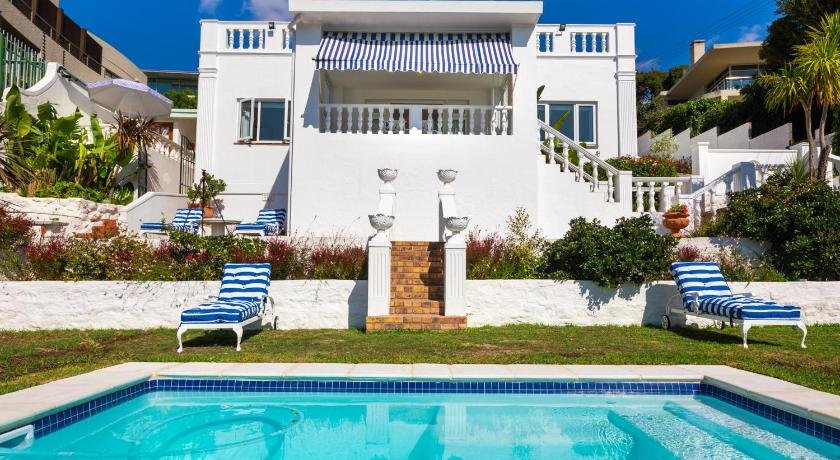 Villa on Camps Bay Drive