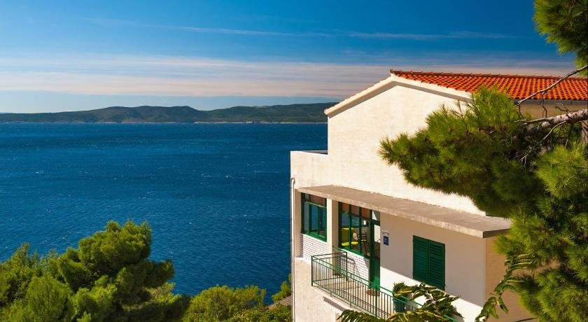 Apartment Nives Brela