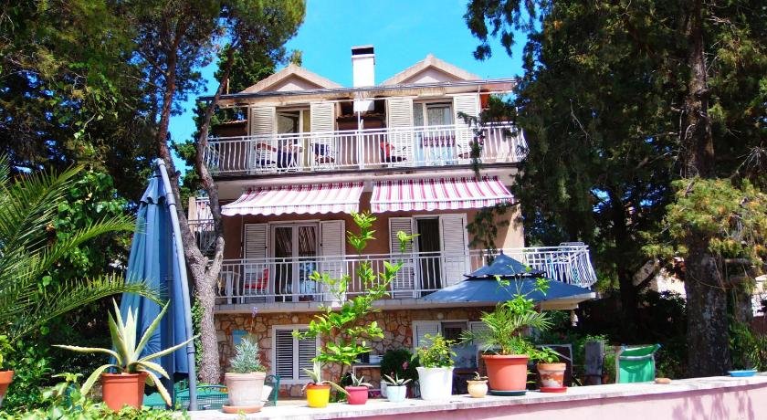 Adrienn Apartments