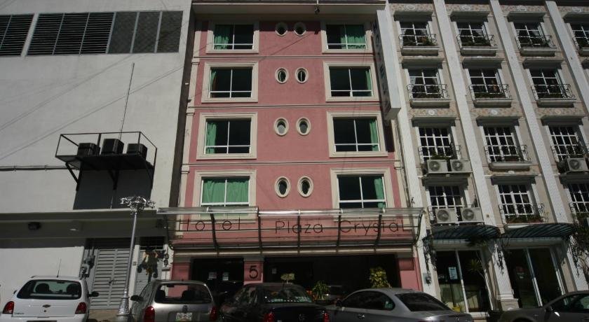 Hotel Plaza Crystal