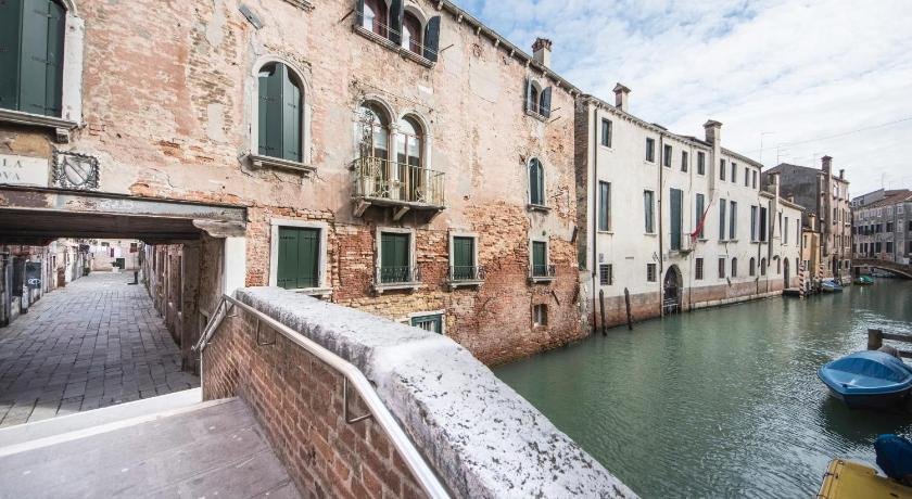 CASA DEGLI ANGELI free wi-fi near San Marco