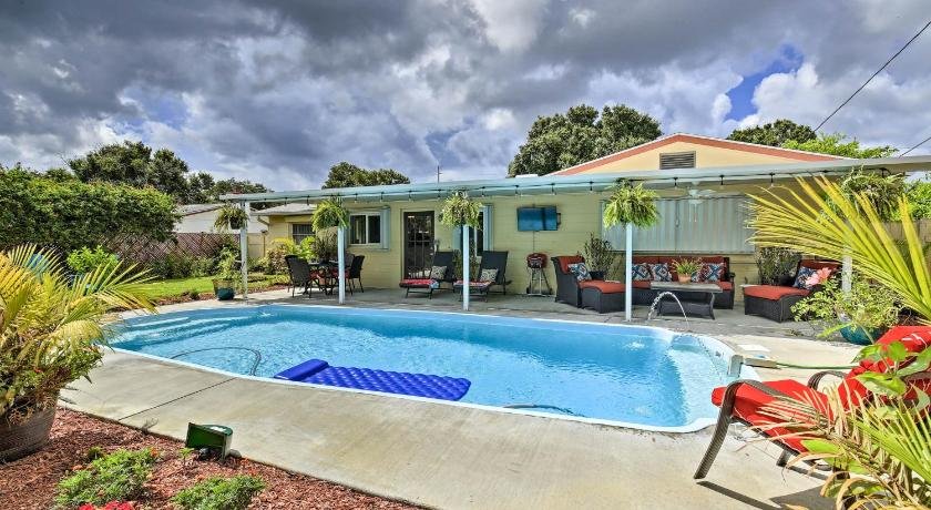 St Petersburg Home with Tropical Yard and Pool