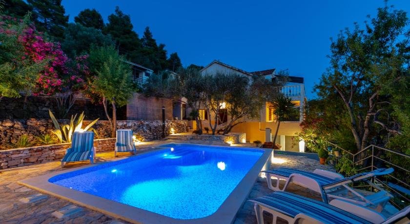 Apartment Korina Vela Luka Gradina