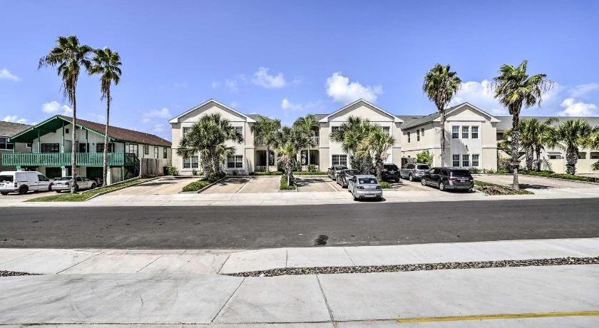 South Padre Island Condo with Pool Less Than quarter Mile to Beach