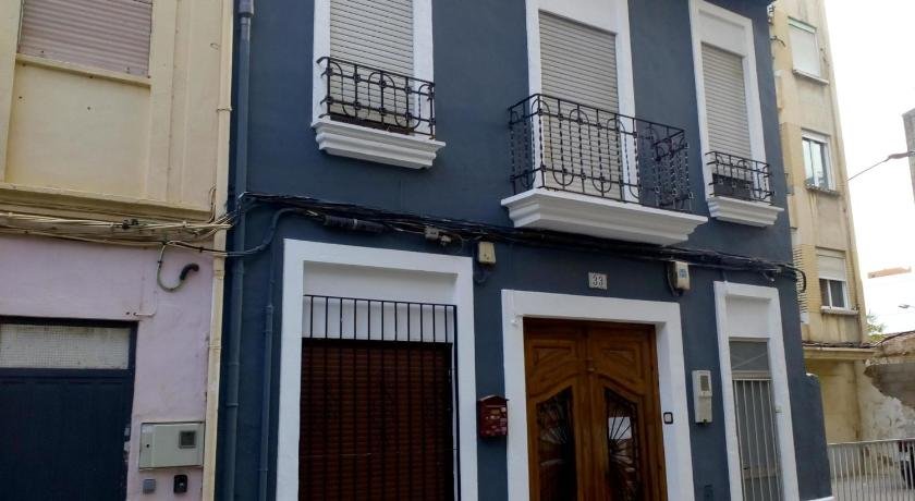 Lola Apartment Encorts