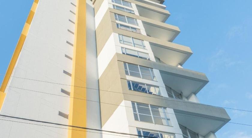 Hermoso apartamento con vista a la cordillera Apto 1409