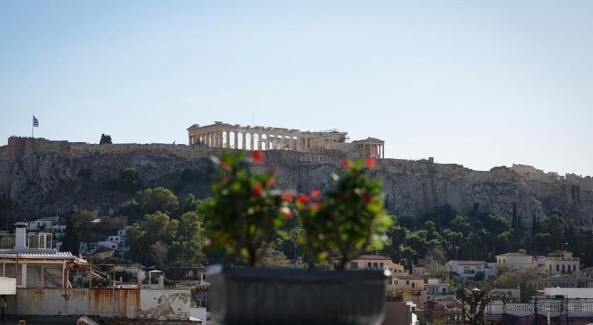 Sandra Stay Acropolis View