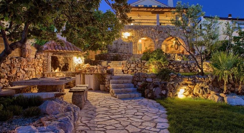 Heritage Villa Aquamarine
