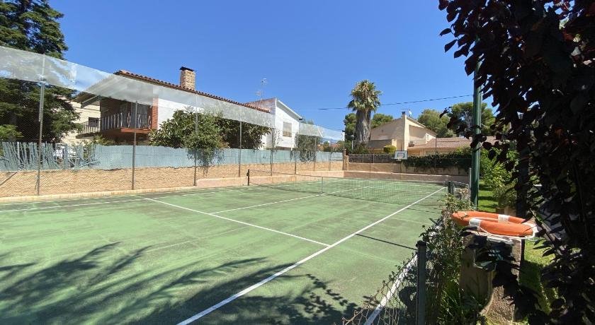 Villa tennis park with air conditionner