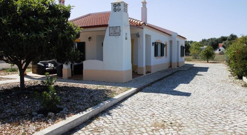 Guest House Alfarrobeiras