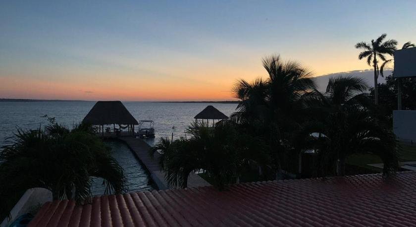 Casita Maya Bacalar