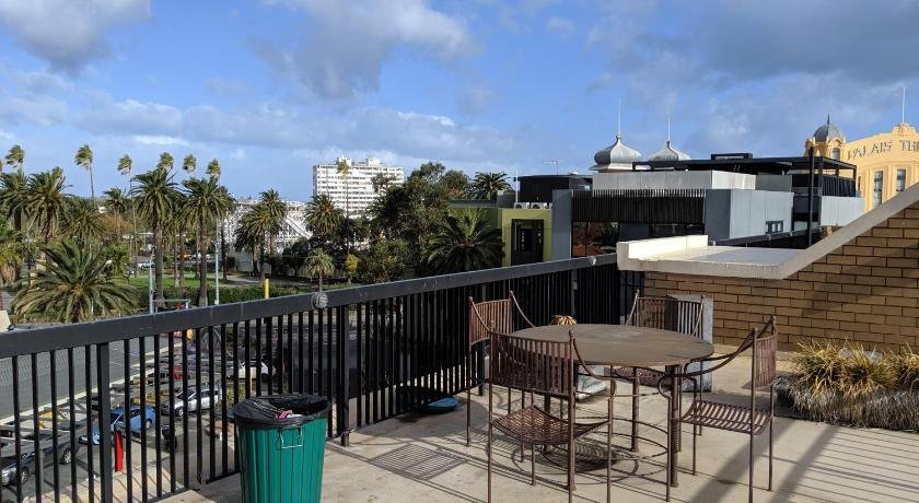 Acland Street Studio Apartment FREE PARKING