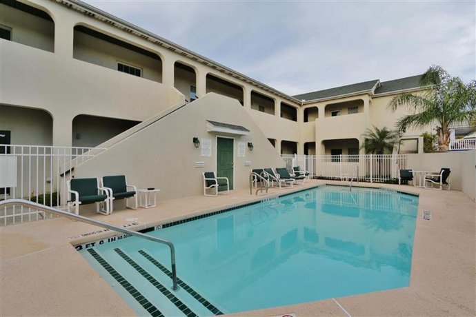 South Padre Island Condo with Pool Access and Balcony