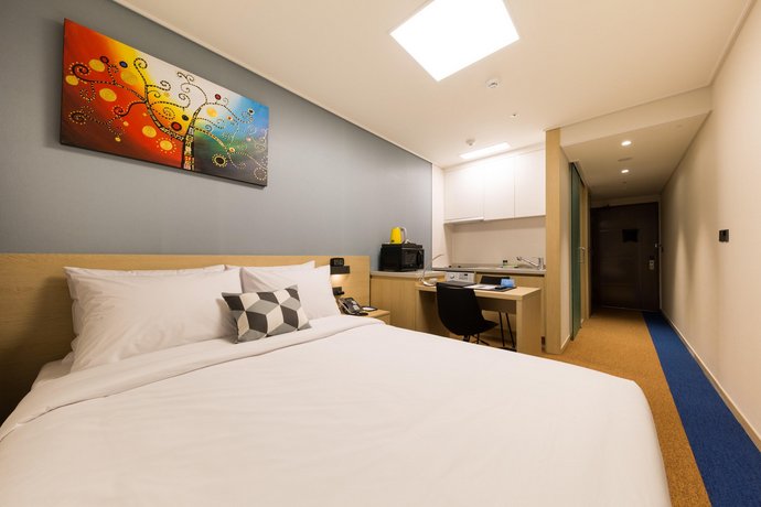 Days Hotels & Suites by Wyndham Incheon Airport