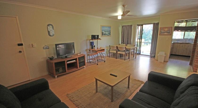Dunes Holiday Apartments Unit 21