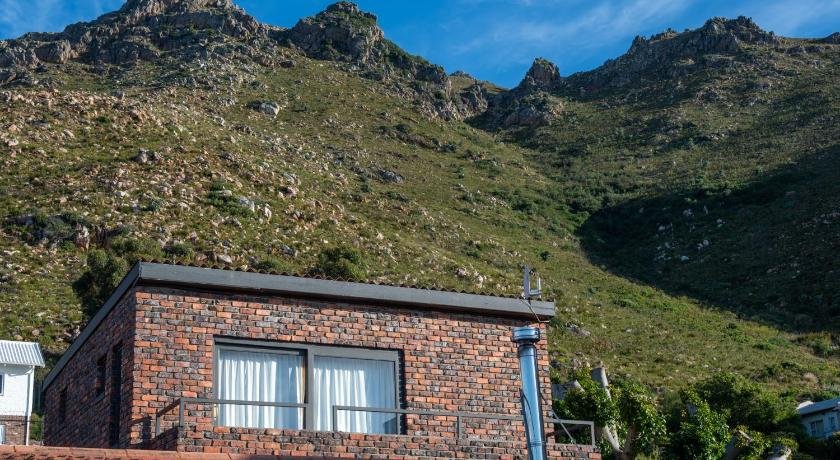 Extra Spacious Studio with Ocean View