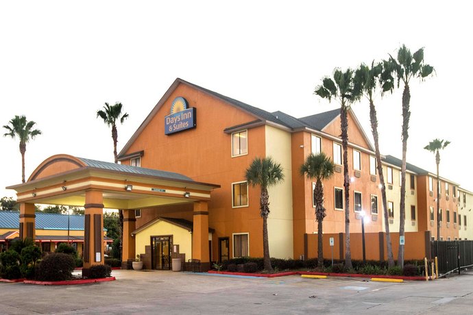 Days Inn & Suites by Wyndham Houston North/Aldine