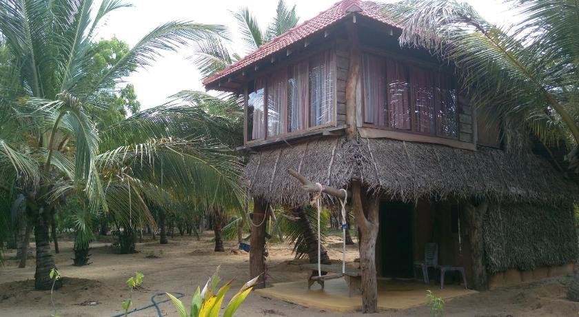 Light House Beach Hut